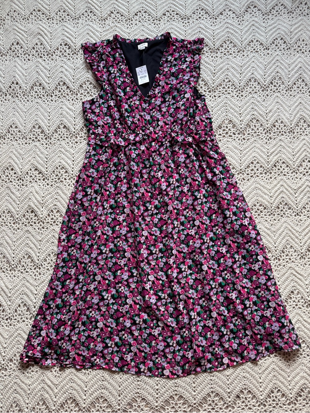 NWT J. Crew Women’s Size 14 Pink Floral Sleeveless Dress on Black Ruffles Midi